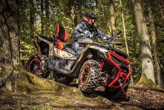 Linhai Landforce 650L Pro na stazi